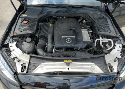 2015 Mercedes-Benz C 300 4Matic из США, поврежденный, VIN 55SWF4KB1FU095949